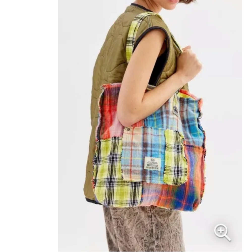 BDG PLAID TOTE BAG